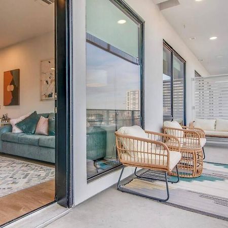 Stylish Downtown Condo W/ Pool & Parking Νάσβιλ Εξωτερικό φωτογραφία