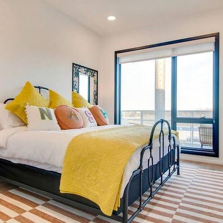 Stylish Downtown Condo W/ Pool & Parking Νάσβιλ Εξωτερικό φωτογραφία